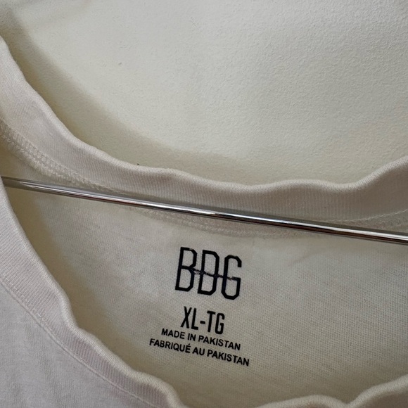 NWT Urban Outfitters BDG Game Day Collegiate Graphic Cutoff Tee Size XL - Picture 5 of 11